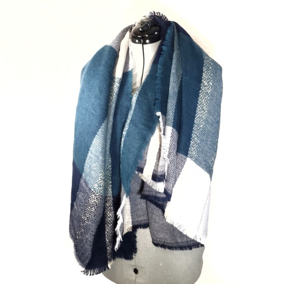 Lulus Accessories - Lulu's blanket scarf